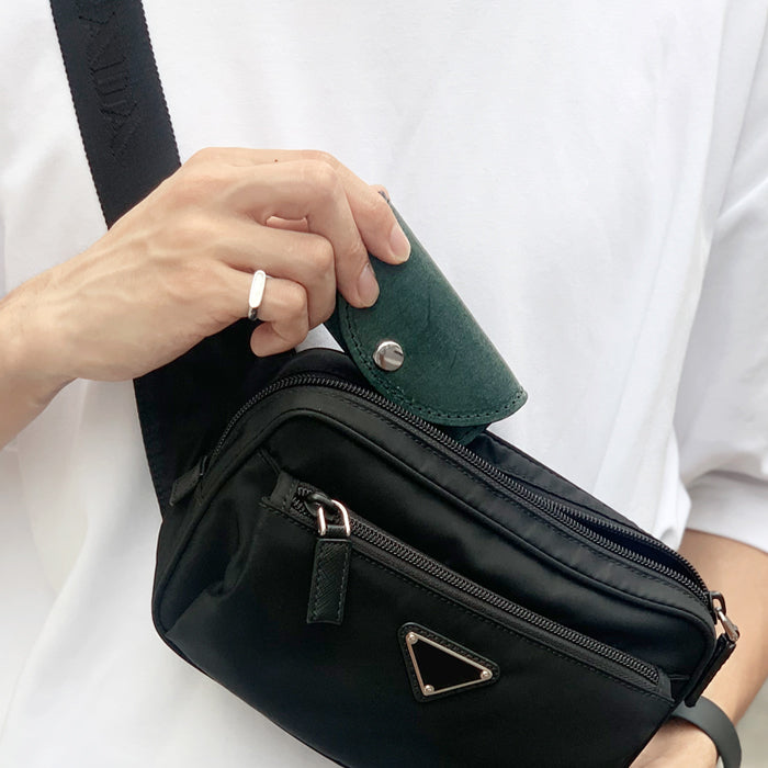 【Leo&Aoi公式ショップ】 ブライドルレザー キーケース 4連 本革 イギリス製 メンズ スマートキー 三つ折り 牛革 レザー 鍵入れ 鍵 カギ 収納 スリム コンパクト キーホルダー 4連キーケース 牛本革 タンニン鞣し ブルーム 【安心の返品保証付き】