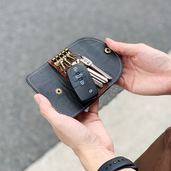 【Leo&Aoi公式ショップ】 クロコダイル 型押し キーケース 4連 本革 メンズ レディース スマートキー 三つ折り 牛革 レザー 鍵入れ 鍵 カギ 収納 スリム コンパクト キーホルダー 4連キーケース 【安心の返品保証付き】