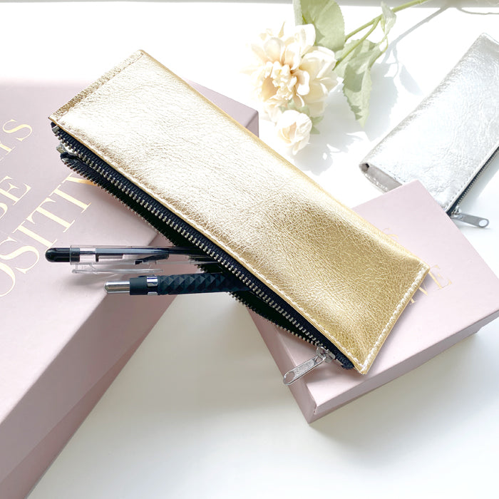 【Leo&Aoi公式ショップ】 牛革 メタリック ペンケース 本革 筆箱 レザー ペン入れ コンパクト スリム 文具 筆記用具 ふで箱 収納 革 上品 華やか お洒落 高級 メタリックレザー ペン ケース 【安心の返品保証付き】