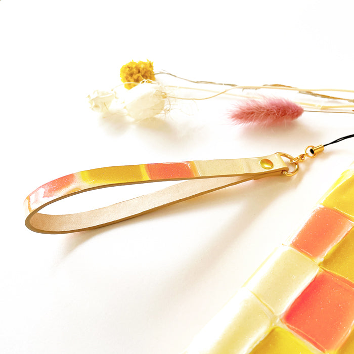 【Leo&Aoi公式ショップ】 牛革 ステンドグラス ストラップ 本革 マルチストラップ 携帯ストラップ レザー 携帯 スマホ キーホルダー パスケース 定期入れ リストストラップ 革 手帳型 スマホケース 落下防止 レディース 【安心の返品保証付き】