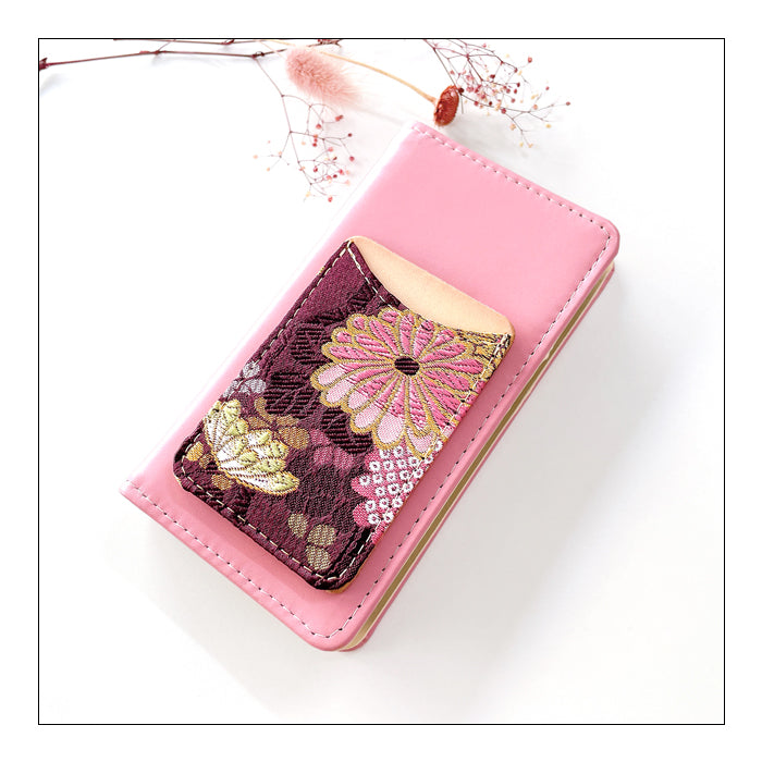 【Leo&Aoi公式ショップ】 西陣織 明 スマホ カード収納 カードケース 貼り付け 背面 薄型 カードポケット 背面収納 ポケット カード入れ スリム ICカード 定期入れ シール CARD POCKET 金襴 和柄 和 和風 レディース 女性 メンズ 男性 【安心の返品保証付き】