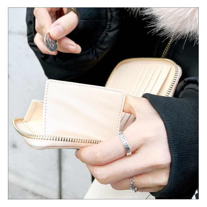 【Leo&Aoi公式ショップ】 本革 グリッター ラウンド型 二つ折り財布 レディース 財布 ラウンドファスナー 小銭入れ コンパクト ゴールド シルバー  【安心の返品保証付き】