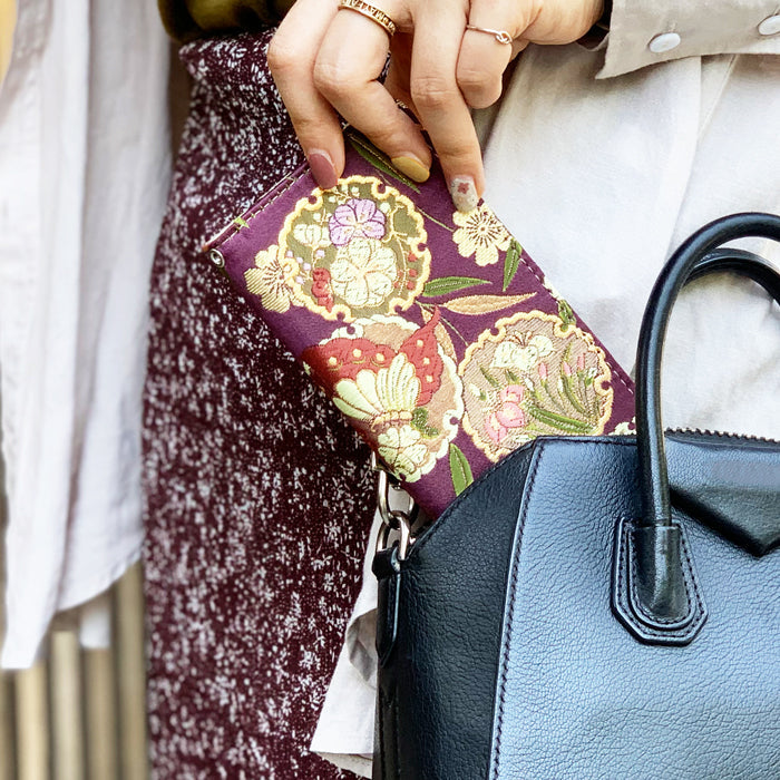 【Leo&Aoi公式ショップ】 iphone se3 / iphone se2 / iphone8 / iphone7 ケース カバー 西陣織 着物 極 手帳型ケース アイフォンスマホケース 【安心の返品保証付き】