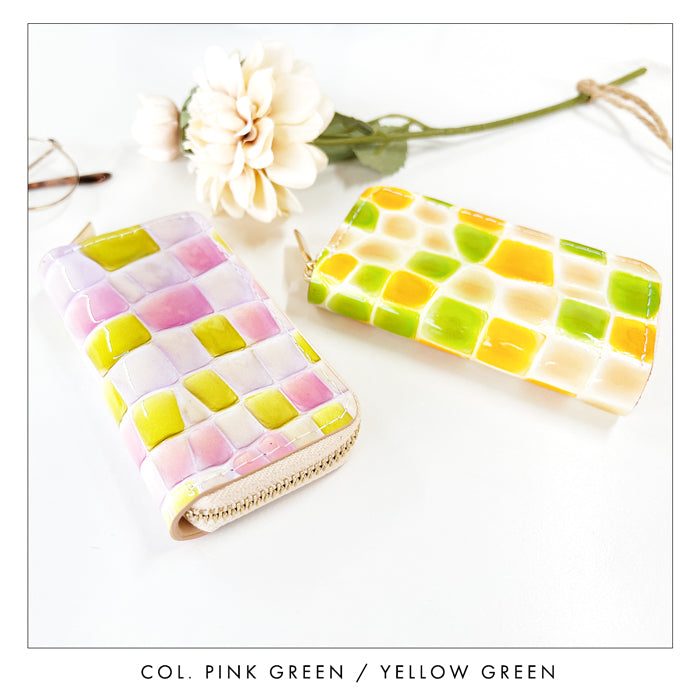 【Leo&Aoi公式ショップ】 牛革 ちょっと上品な ステンドグラス ラウンド型キーケース 4連 本革 レディース スマートキー レザー 鍵入れ 鍵 カギ 収納 スリム コンパクト キーホルダー キーケース エナメル加工 日本製 【安心の返品保証付き】