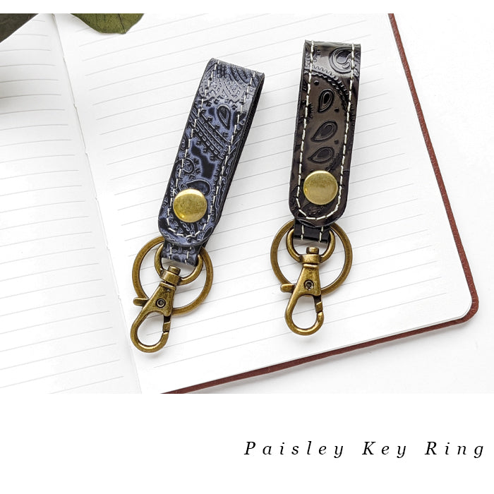 【Leo&Aoi公式ショップ】 型押し ペイズリー柄 本革 キーリング スナップボタン キーホルダー バッグチャーム